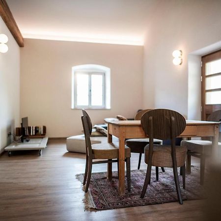 Weingut Kornell - Schafferhaus Cosmas Und Zeder Apartamento Terlano Exterior foto