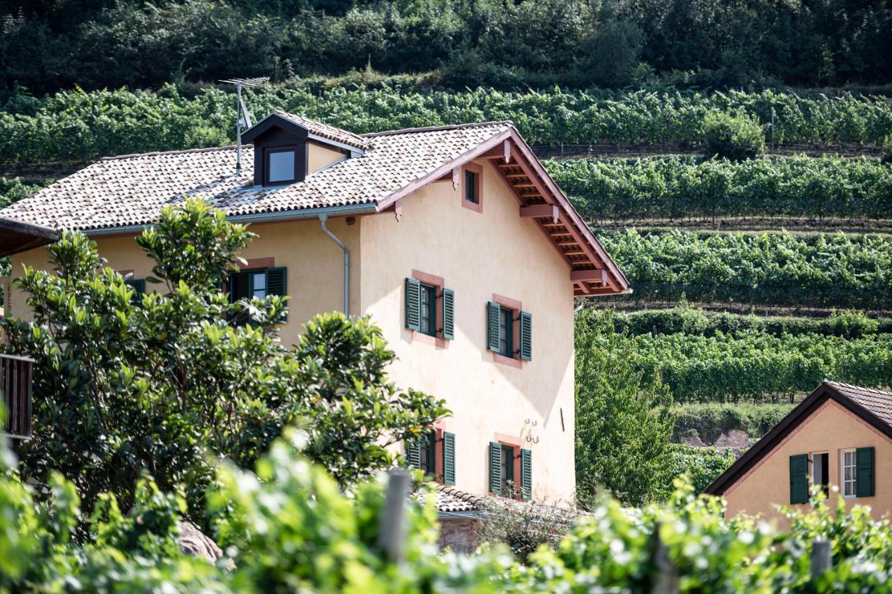 Weingut Kornell - Schafferhaus Cosmas Und Zeder Apartamento Terlano Exterior foto